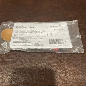 Pampered Chef Petite Bamboo Snowflake Spoon-Red